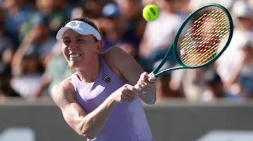 دموع نجمة تركيا.. لقطة إنسانية تخطف الأنظار في بطولة أستراليا المفتوحة لعام 2026